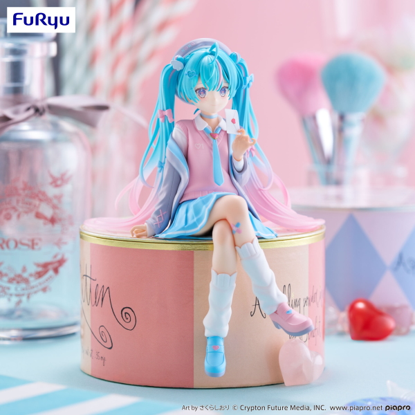 Hatsune Miku Noodle Stopper Figure -Love Blazer-