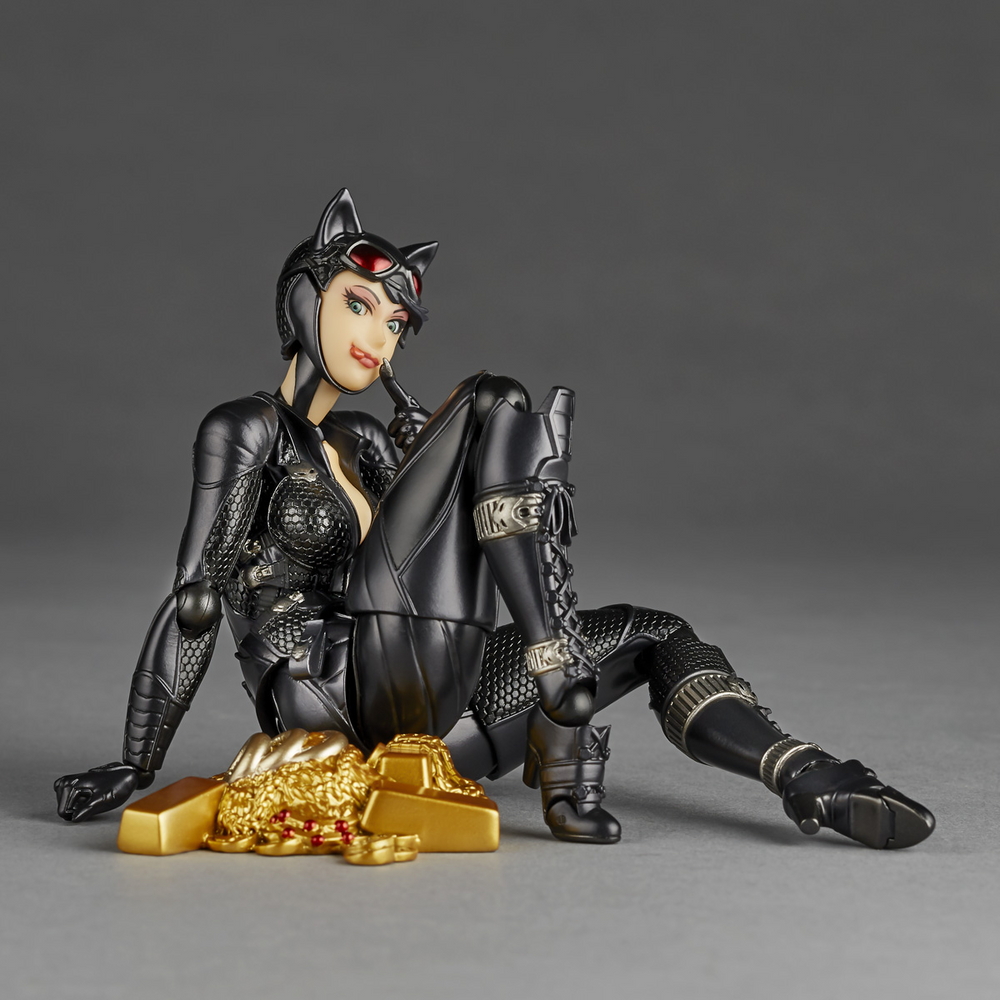 Revoltech Amazing Yamaguchi Cat Woman