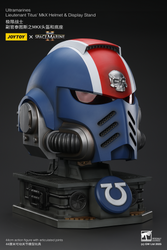 JOYTOY ULTRAMARINES LIEUTENANT TITUS' MKX HELMET & DISPLAY STAND