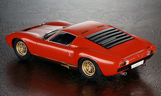 HASEGAWA1 :24 LAMBORGHINI MIURA SV