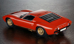 HASEGAWA1 :24 LAMBORGHINI MIURA SV