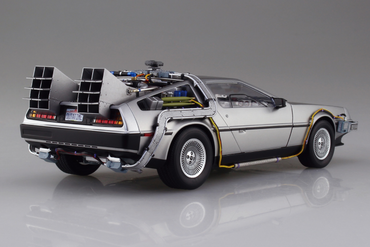 Aoshima 1/24 (New Mold) Time Machine from Back To The Future