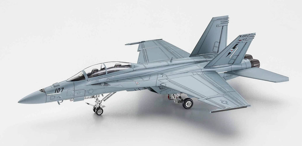 Hasegawa 1/72 F/A-18F Super Hornet "Top Gun"