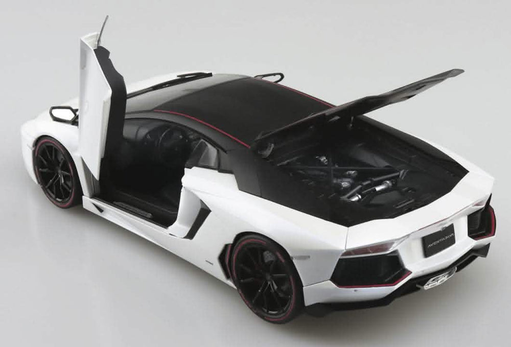 Aoshima 1/24 Lamborghini Aventador '15 Pirelli Edition