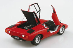 Aoshima 1/24 '74 Lamborghini Countach LP400